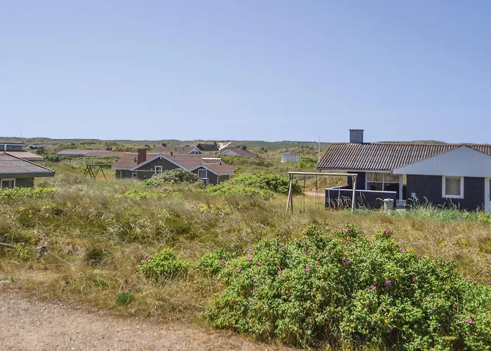 Four-bedroom In Hvide Sande * Bjerregård