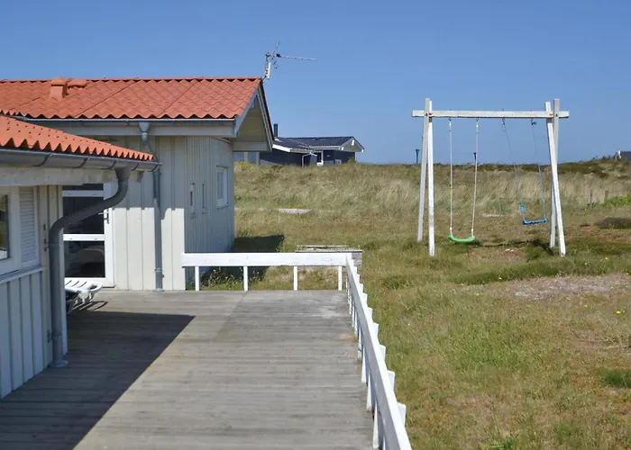 Four-bedroom In Hvide Sande Bjerregård
